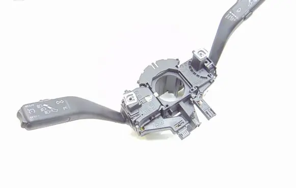 Volkswagen Golf VI Aerial antenna switch 15268725375