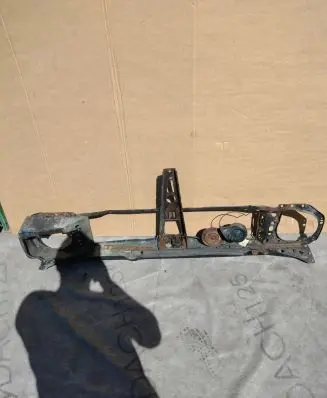 Volkswagen Golf II Top upper radiator support slam panel