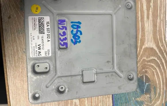 Volkswagen PASSAT B6 Comfort/convenience module 1EA937012A 1EA937012