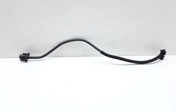 Engine coolant pipe/hose