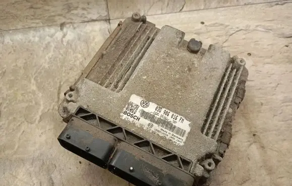 Volkswagen Golf V Engine control unit/module 03G906016FM 0281011903