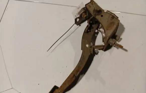 Mazda Premacy Brake pedal 