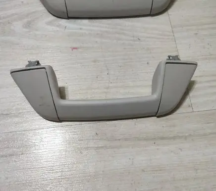 Peugeot Rifter Front interior roof grab handle 9813105577