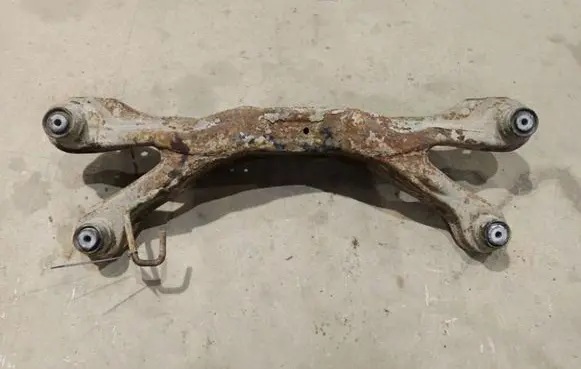 Opel Vectra B Rear subframe 