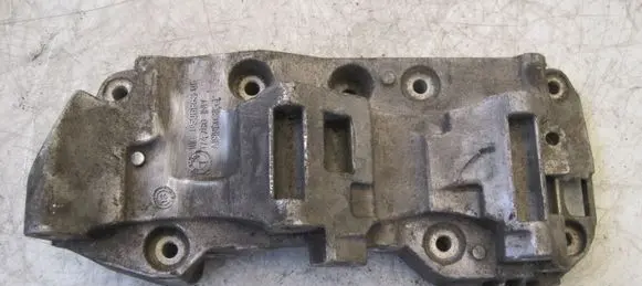 BMW 5 F10 F11 Generator/alternator bracket 8506863