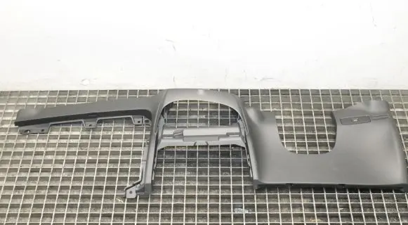 Volvo XC40 Dashboard glove box trim 31442607