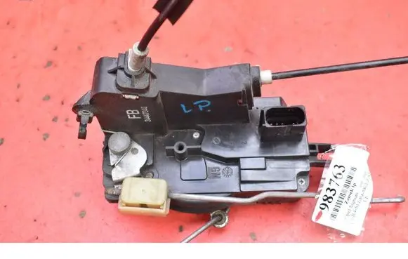 Opel Signum Front door lock 24447340FB