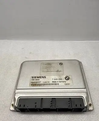 BMW 5 E39 Engine control unit/module 7500255