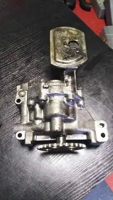 Ford Mondeo MK IV Oil pump 943129102