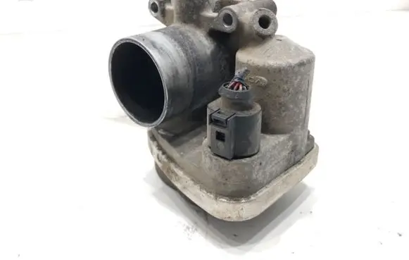 Skoda Fabia Mk1 (6Y) Engine shut-off valve 036133062N