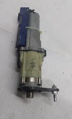 Audi A4 S4 B8 8K Soft lock spindle drive E5090180R 8K9827852 18082014
