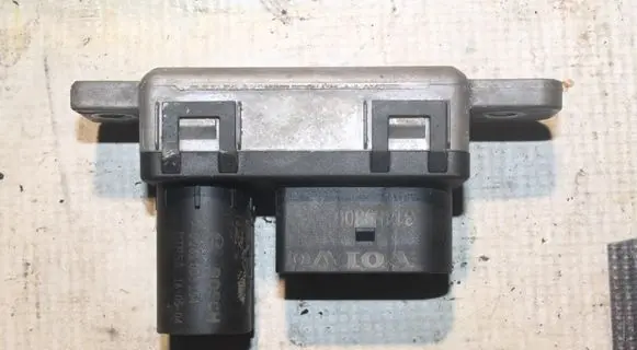 Volvo S60 Glow plug pre-heat relay 31459300