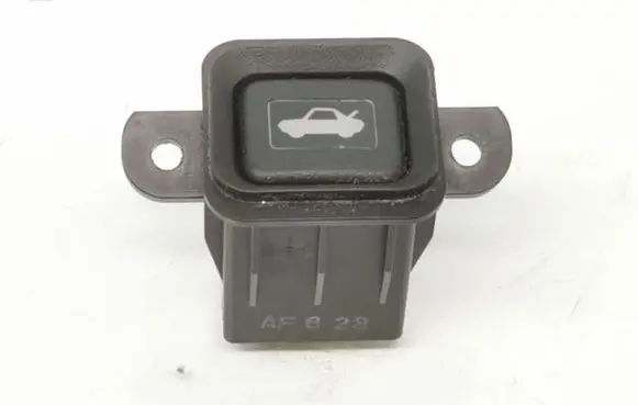 Honda CR-V Tailgate opening switch M08525