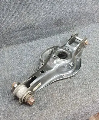 BMW 4 F32 F33 Rear upper control arm/wishbone 6867541 6967540