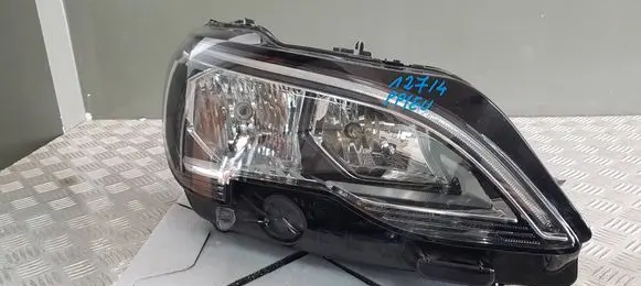 Peugeot 5008 Headlight/headlamp 90085115 9810478080