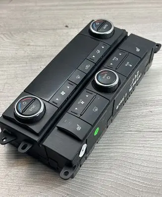 Chrysler Grand Voyager V Climate control unit P55111917AB