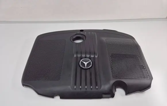 Mercedes-Benz E W212 Engine cover (trim) A6510102767