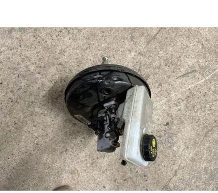 Volkswagen Up Brake booster 1S1614105N