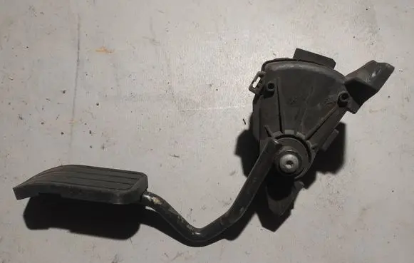 Seat Alhambra (Mk1) Accelerator throttle pedal 7M3721603D