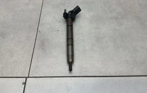 Audi A7 S7 4G Fuel injector 059130277CC 0445116040
