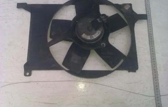 Opel Tigra A Radiator cooling fan shroud 90469469