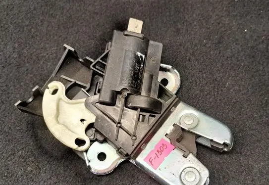 Audi A6 S6 C6 4F Tailgate/trunk/boot lock/catch/latch 4E5827505D