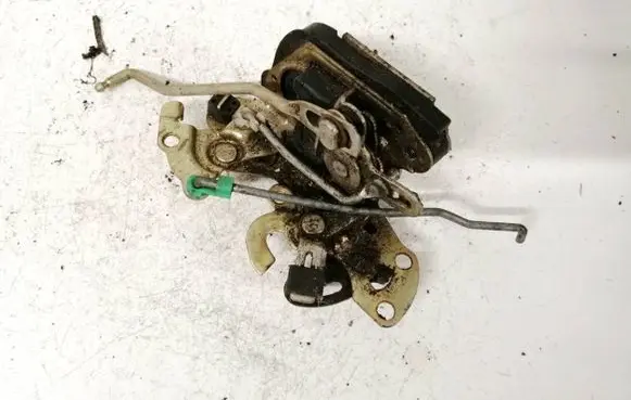 Toyota Carina T190 Rear door lock 