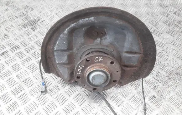 Peugeot 407 Rear wheel hub spindle/knuckle 