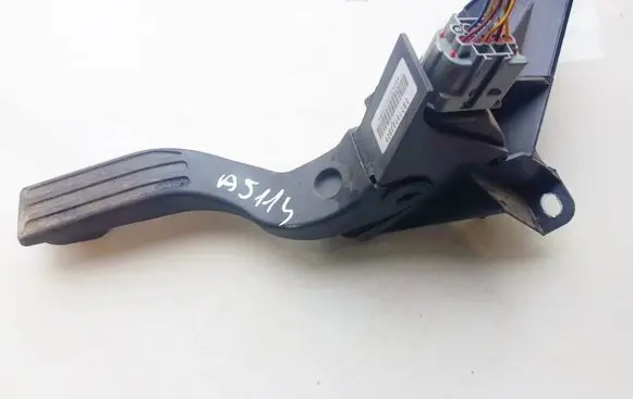Ford Mondeo Mk III Accelerator throttle pedal 2s719f836da