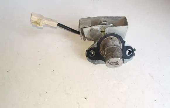 Lexus GS 300 350 430 450H Tailgate exterior lock 