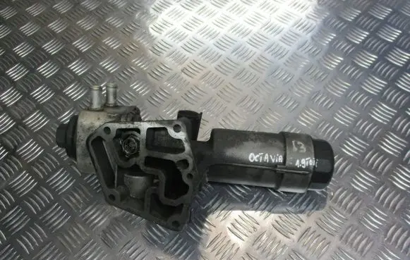 Skoda Octavia Mk1 (1U) Oil filter mounting bracket
