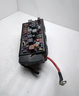 Opel Insignia A Fuse module 1325355102