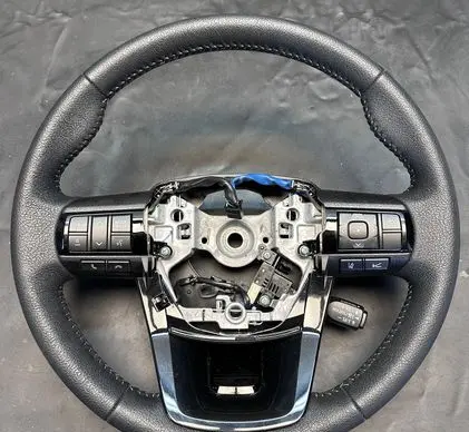Toyota Hilux VIII Steering wheel GS12009420 18A174 75J167