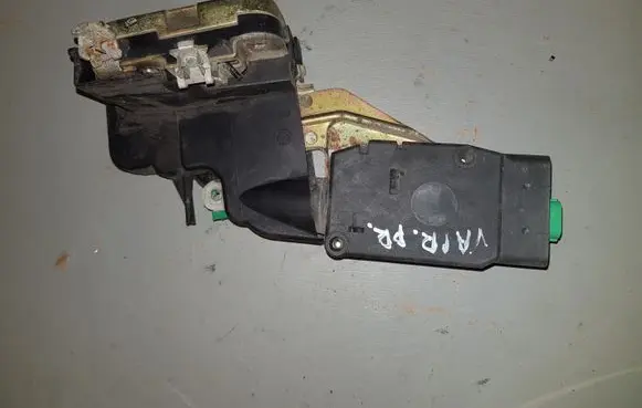 Volvo S40, V40 Front door lock