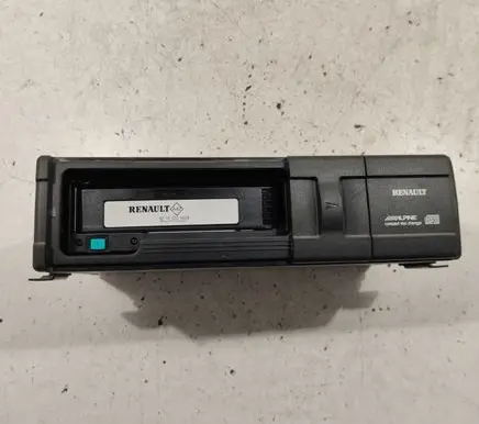 Renault Scenic II - Grand scenic II CD/DVD changer 8200002589