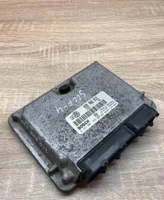 Volkswagen Golf V Engine control unit/module ECU 038906013 0281001759