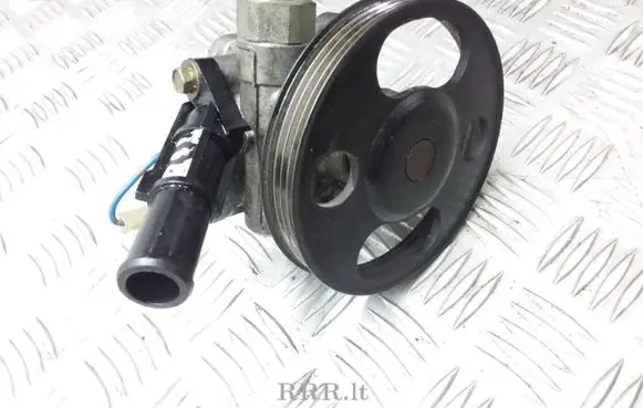 Mazda 323 Power steering pump