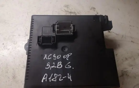 Volvo XC90 Fuse box set 30728512 A1824