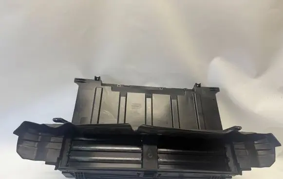 Intercooler air guide/duct channel