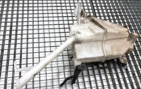 Renault Koleos I Windshield washer fluid reservoir/tank 