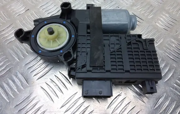 Citroen C4 I Picasso Front door window regulator motor 9654087680