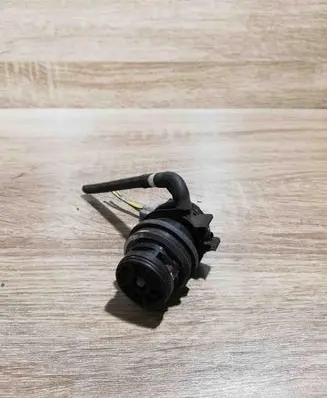 Mazda 5 Windscreen/windshield washer pump 8603109120