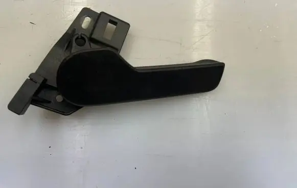 Volkswagen Polo IV 9N3 Engine bonnet (hood) release handle 1J1823633 1J1823533C