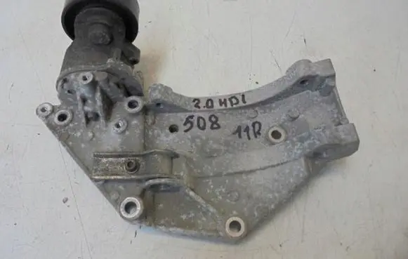 Peugeot 508 Generator/alternator bracket 