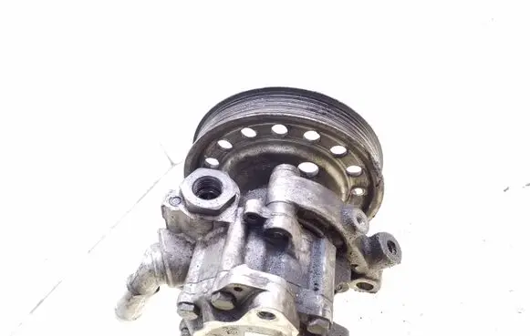 Volvo XC70 Power steering pump 6G923A696MD 31201150