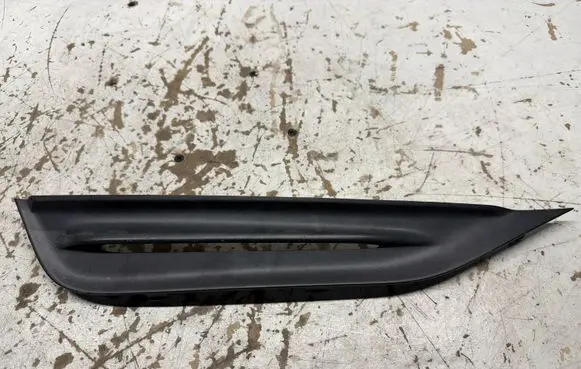 Volvo S60 Front bumper lower grill 31323847