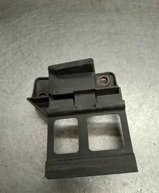 Mercedes-Benz Sprinter W906 Front bumper mounting bracket 9068850163
