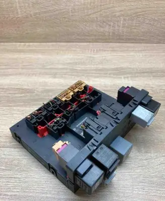 Volkswagen PASSAT B6 Comfort/convenience module 3C0937049H