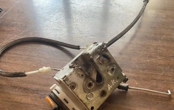 Audi A4 S4 B5 8D Rear door lock
