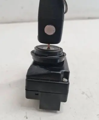 Volkswagen Touareg I Ignition lock 3D0905865H 33300101
